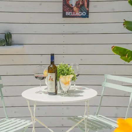 Apartment Dreams - Serendipity By Rent