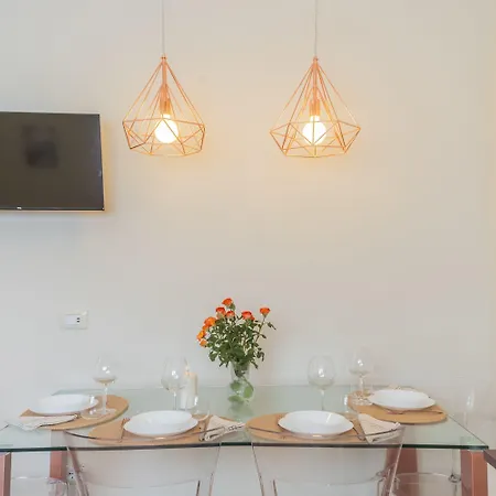 Apartment Dreams - Serendipity By Rent