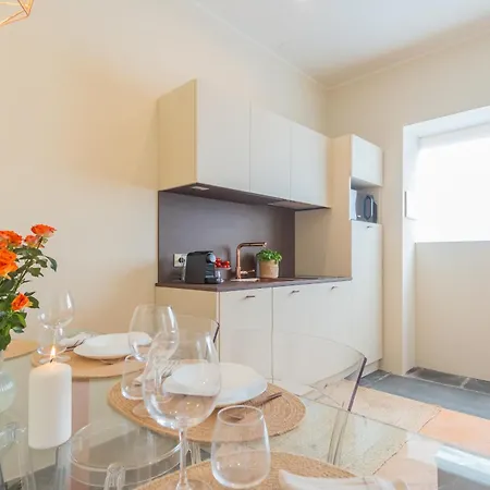 Dreams - Serendipity By Rent * Como